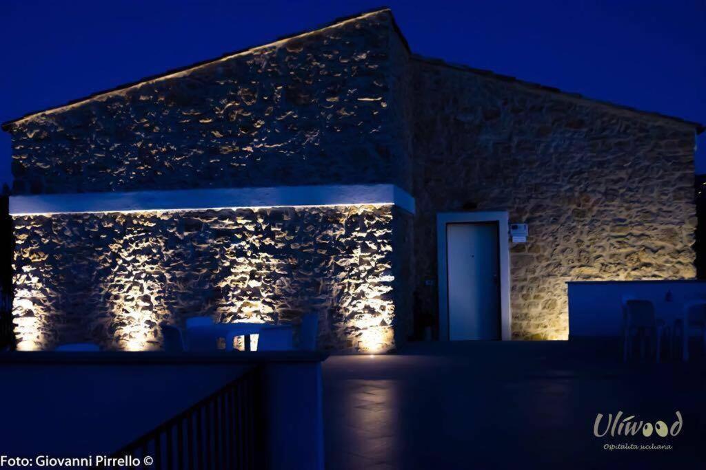 Uliwood Hotel Caltanissetta Exterior foto