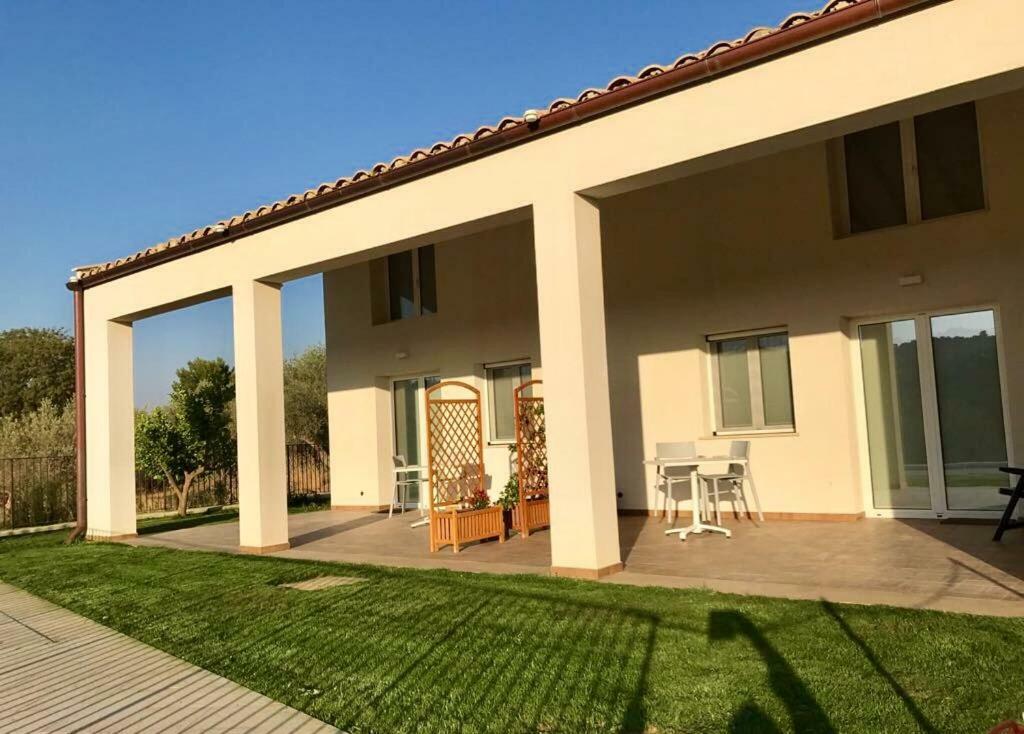 Uliwood Hotel Caltanissetta Exterior foto
